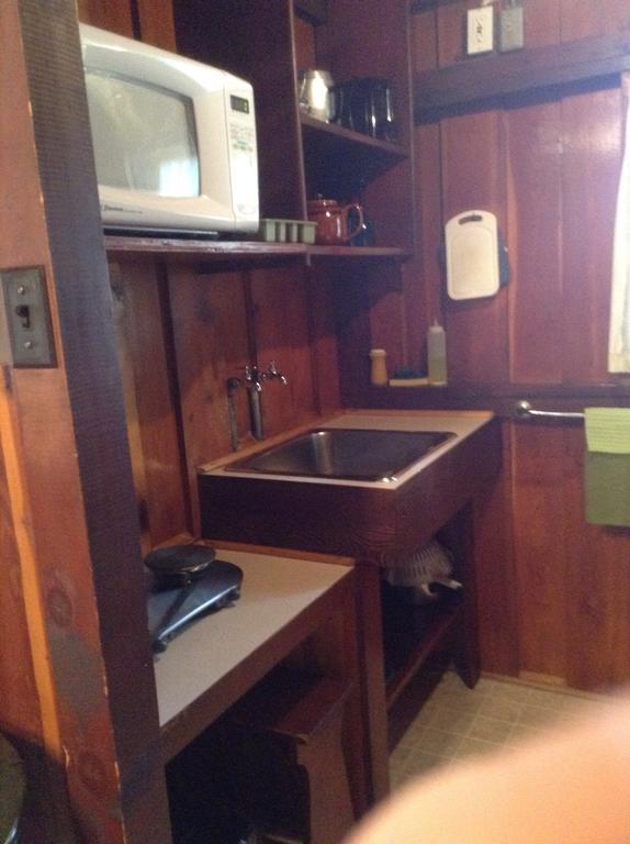 Addison'S Bungalows Brisco Room photo