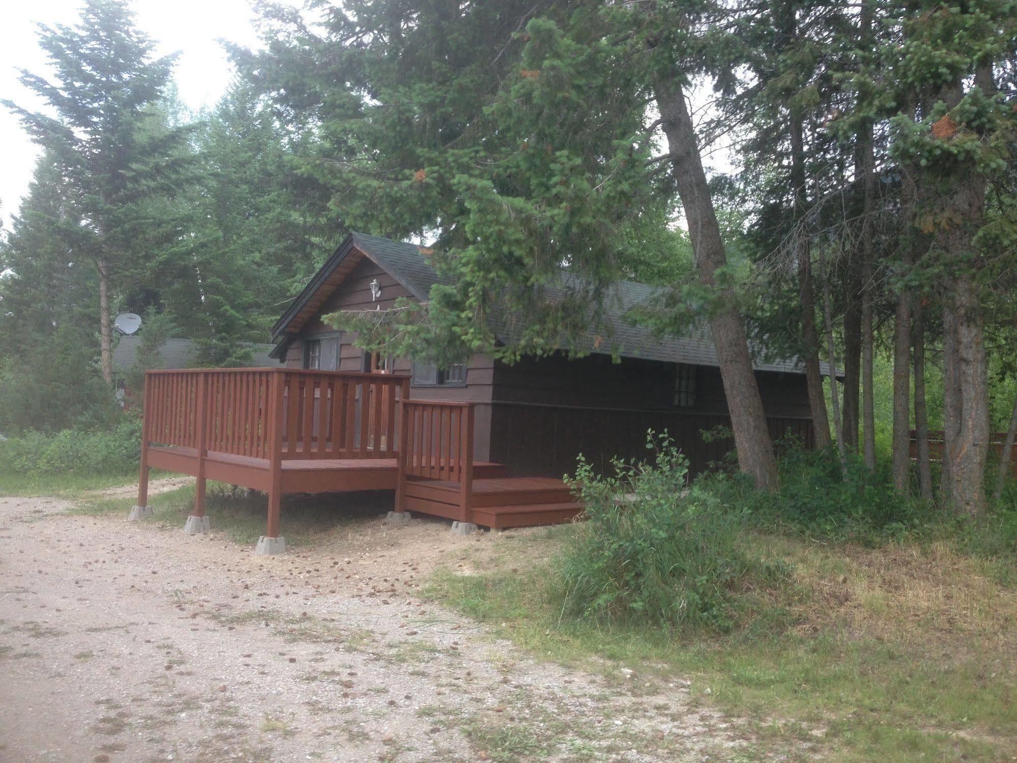 Addison'S Bungalows Brisco Exterior photo